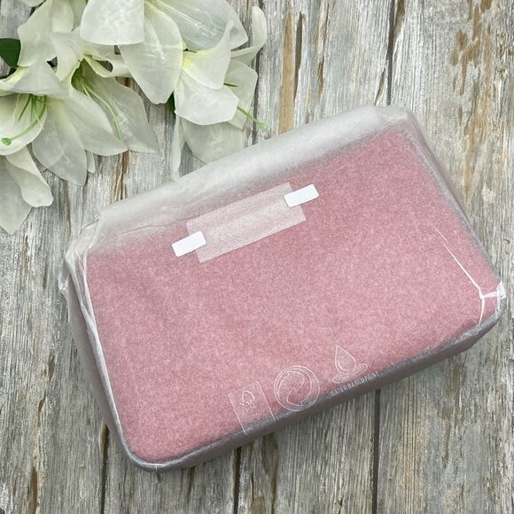 Michael Kors Jet Set Medium Saffiano Leather Crossbody Bag - Picture 3 of 14